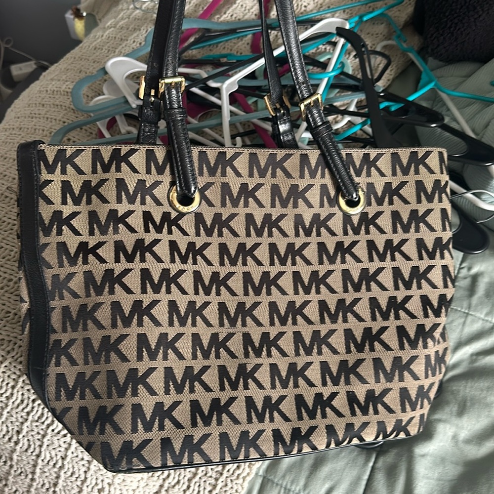 MK purse